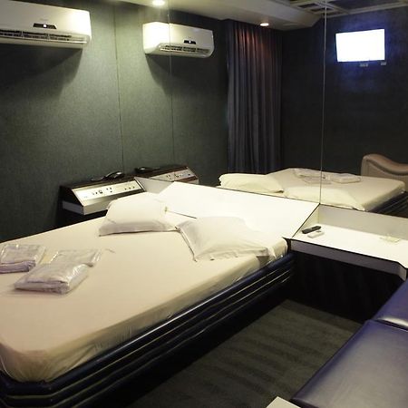 Motel Granville (Adults Only) Duque de Caxias Buitenkant foto